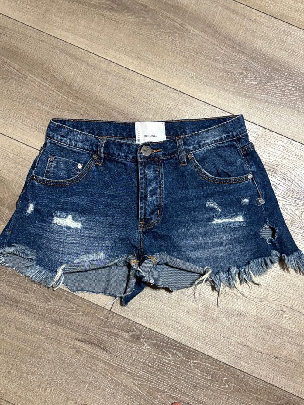One Teaspoon Bandits Jean Shorts Size 27